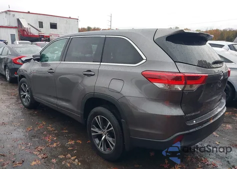 2018 Toyota Highlander Le из США, поврежденный, VIN 5TDBZRFH5JS487730